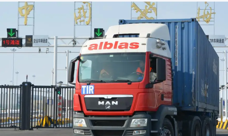 中俄TIR车队可运输的货物越来越多元化,需求车辆越来越多 中俄TIR车队可运输的货物越来越多元化,需求车辆越来越多