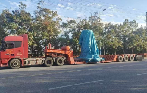 俄罗斯炼油厂遇袭燃油全线紧张,公路大范围拥堵|中俄 TIR 车队平台错峰稳运不受加油堵路影响 俄罗斯炼油厂遇袭燃油全线紧张,公路大范围拥堵|中俄 TIR 车队平台错峰稳运不受加油堵路影响